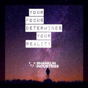 Stay Focus On Your Dreams!!